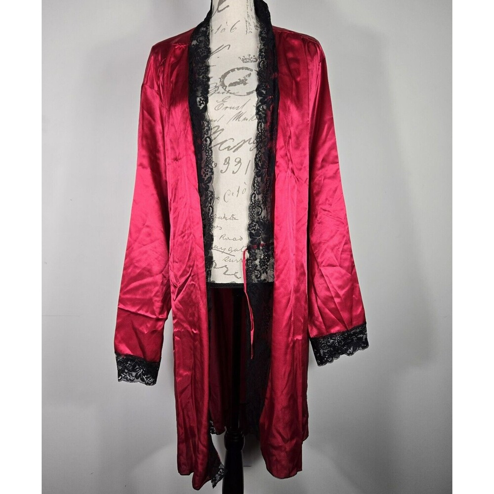 Frederick's of Hollywood Size 2X Satin Lace Red Black Robe Aspen Mae NWT $79